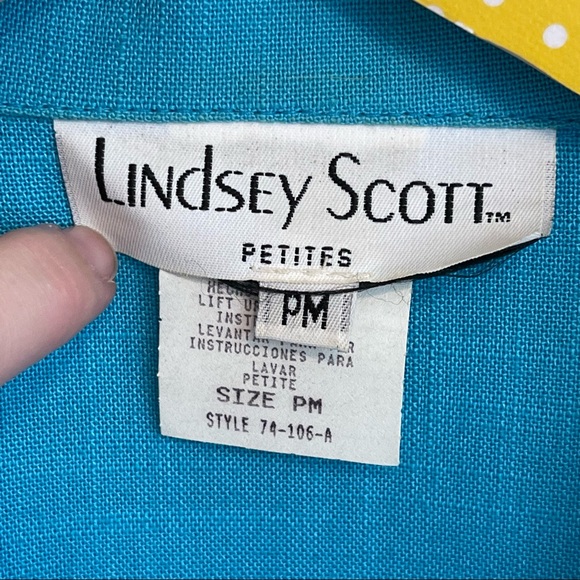 Lindsey Scott Vintage Butterfly Collared a button Front Blouse - Picture 2 of 5